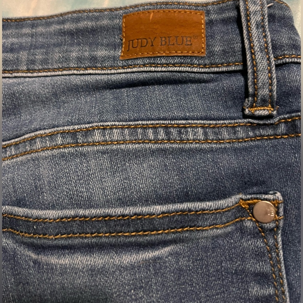 Women’s Judy Blue size 11/30 straight leg jeans